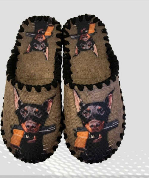 Весели пантофи - Доберман