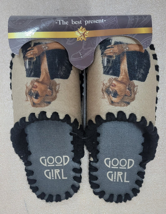 Весели пантофи - Добро момиче