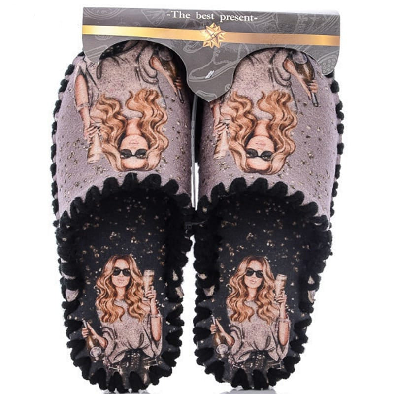 Весели пантофи - Жена с шампанско