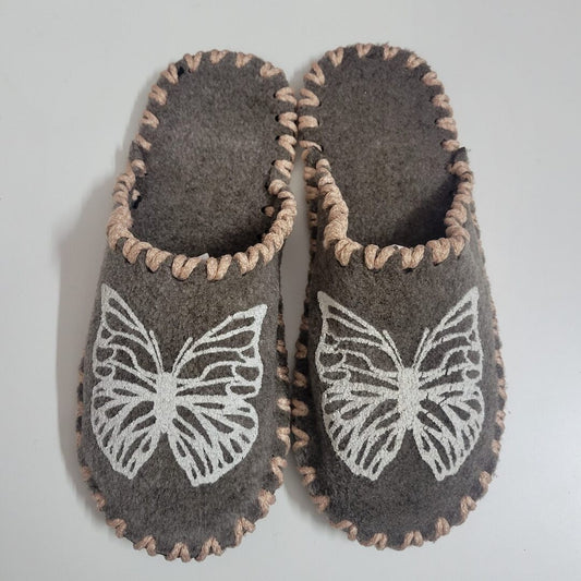 Весели пантофи - Бяла пеперуда