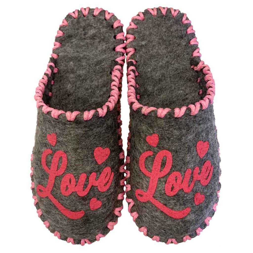 Весели пантофи - LOVE